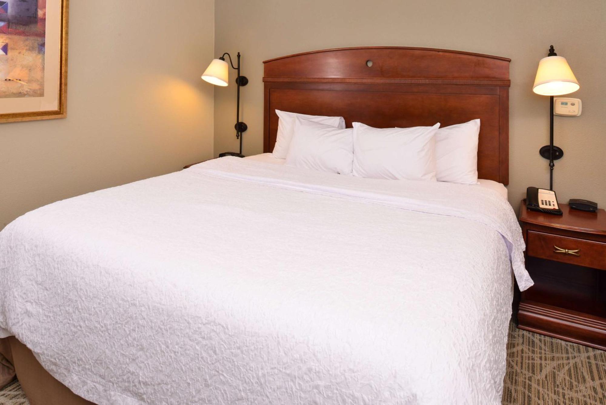 Hampton Inn By Hilton Litchfield Exterior foto