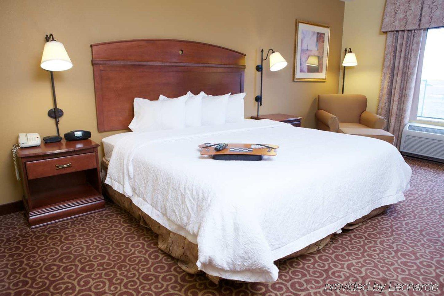 Hampton Inn By Hilton Litchfield Exterior foto